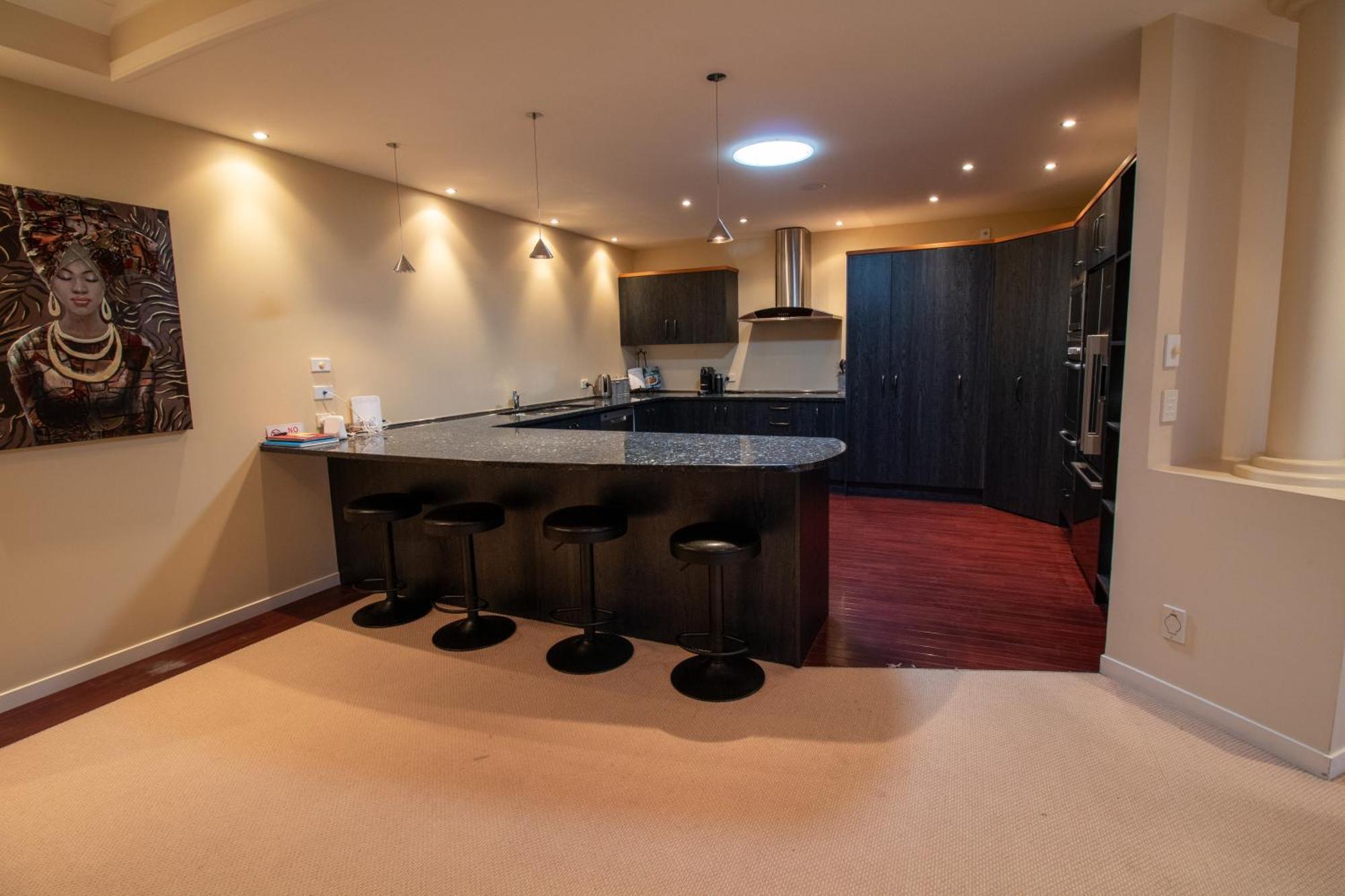 Large Luxury Apartment Located Right In Town Taupo Dış mekan fotoğraf